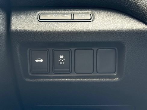 Used 2017 Nissan Altima 2.5 SV FWD image 26