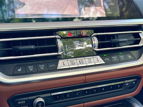 Used 2023 BMW M4 xDrive Competition w/ M Carbon Exterior Package AWD/4WD image 16