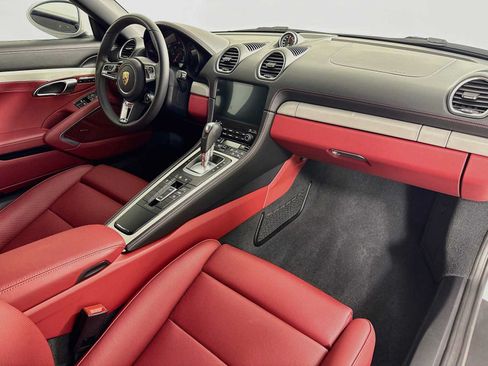 Certified 2025 Porsche 718 Boxster RWD image 27
