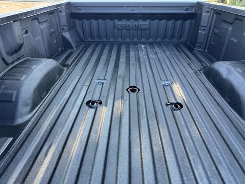 Used 2023 GMC Sierra 3500 SLT w/ SLT Preferred Package image 19