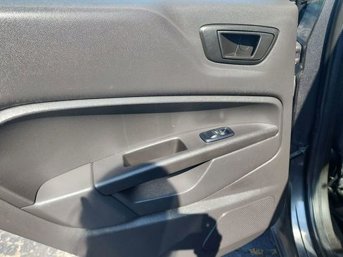 Used 2019 Ford Fiesta SE w/ Equipment Group 201A FWD image 18