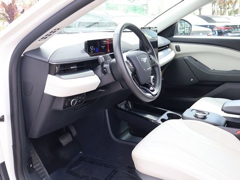 Used 2024 Ford Mustang Mach-E Premium image 27
