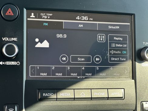 Used 2024 Subaru Impreza 2.0i AWD/4WD image 19