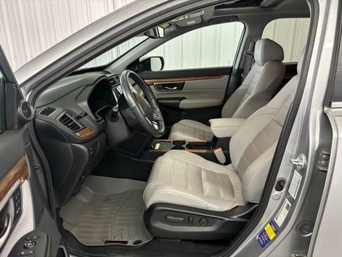 Used 2021 Honda CR-V Touring image 2