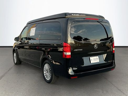 Used 2018 Mercedes-Benz Metris Passenger image 5