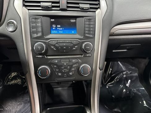 Used 2018 Ford Fusion S FWD image 15
