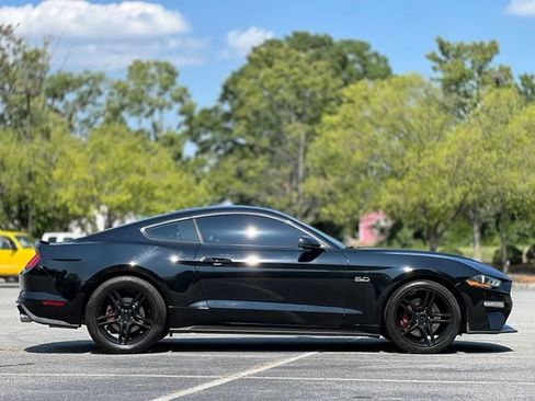 Used 2018 Ford Mustang GT Premium RWD image 4