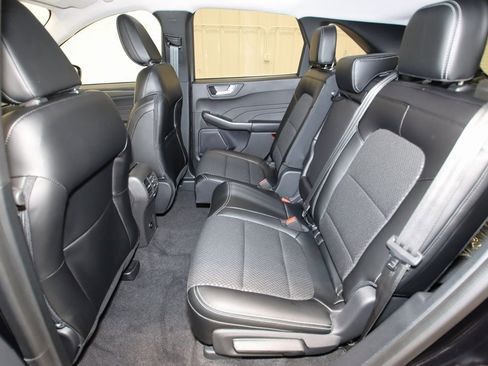 Certified 2024 Ford Escape SE image 47