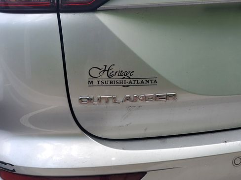 Used 2022 Mitsubishi Outlander SEL FWD image 9
