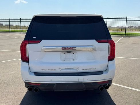 Used 2021 GMC Yukon XL Denali w/ Advanced Technology Package AWD/4WD image 10