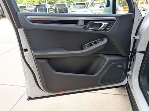 New 2026 Porsche Macan S image 13