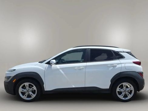 Used 2022 Hyundai Kona SEL w/ Convenience Package FWD image 5