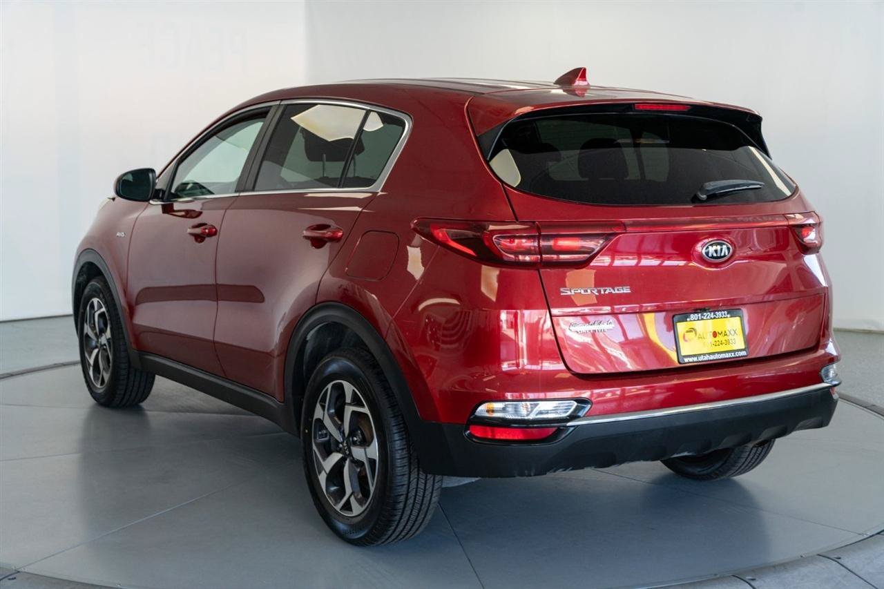 Used 2020 Kia Sportage LX AWD/4WD image 6