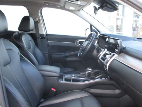 Used 2022 Kia Sorento X-Line EX image 30