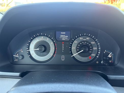 Used 2013 Honda Odyssey Touring Elite image 23