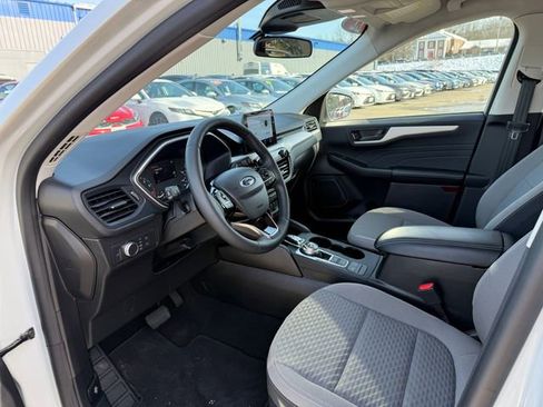 Used 2022 Ford Escape SE w/ Convenience Package image 3