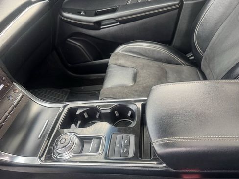 Used 2019 Ford Edge ST w/ Equipment Group 401A AWD/4WD image 16