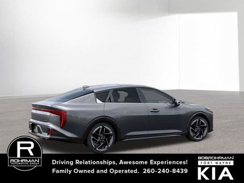 New 2025 Kia K4 GT-Line image 8