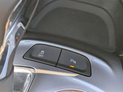 Used 2024 Chevrolet Malibu LT image 22