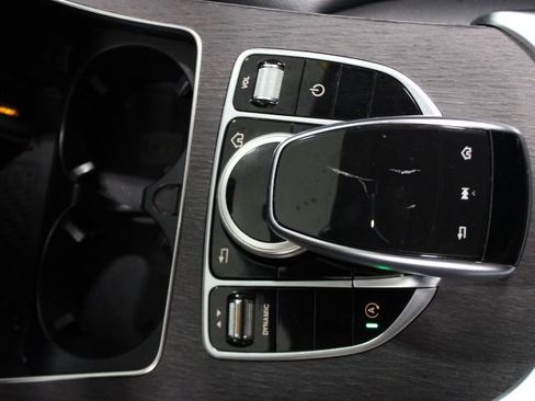 Used 2019 Mercedes-Benz C 300 4MATIC Sedan image 31