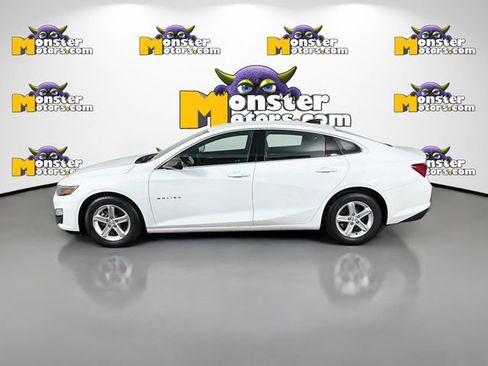 Used 2022 Chevrolet Malibu LS FWD image 8