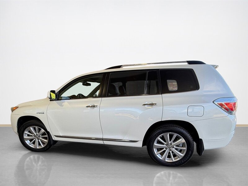 Used 2012 Toyota Highlander Limited AWD/4WD image 7
