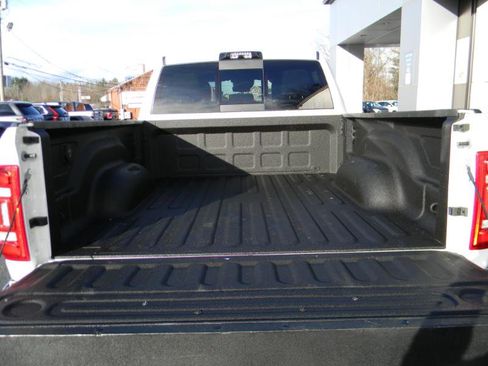 Used 2022 RAM 2500 Tradesman w/ Safety Group image 21