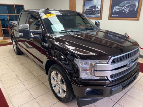 Used 2019 Ford F150 Platinum w/ Equipment Group 701A Luxury RWD image 3