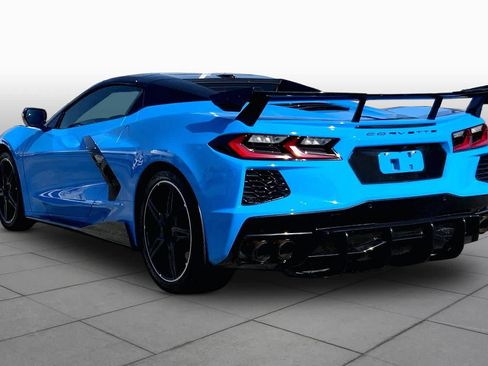 Used 2022 Chevrolet Corvette Stingray Premium Conv w/ Z51 Performance Package RWD image 11