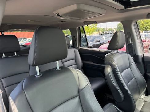 Used 2019 Honda Pilot Touring image 33