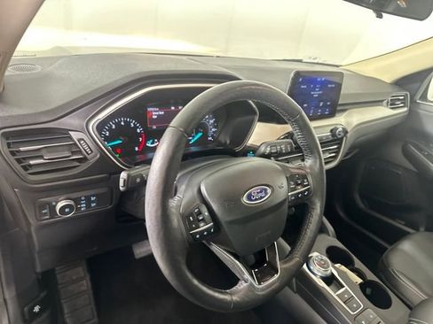 Used 2020 Ford Escape SEL image 13