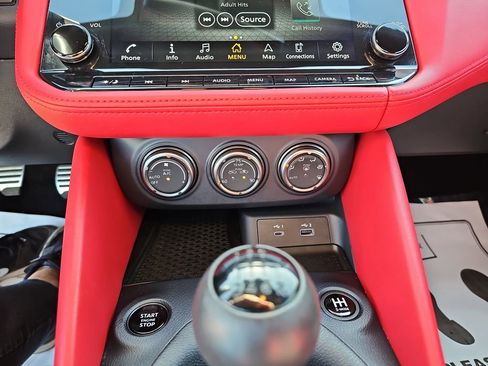 Used 2024 Nissan Z Performance w/ Floor Mat Package image 26