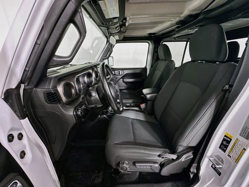 Used 2021 Jeep Gladiator Sport AWD/4WD image 13