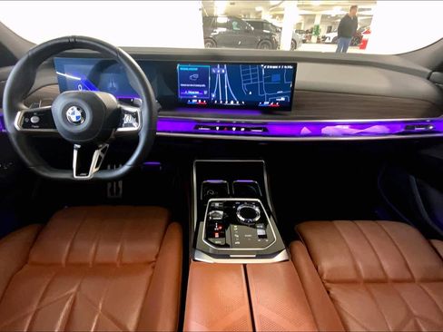 Certified 2023 BMW 760i xDrive image 15
