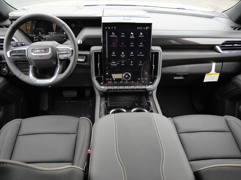 New 2026 GMC Yukon XL Elevation image 8