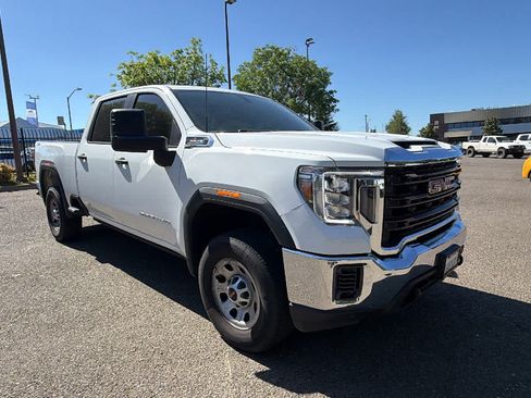 Used 2023 GMC Sierra 2500 Pro w/ X31 Off-Road Package AWD/4WD image 3