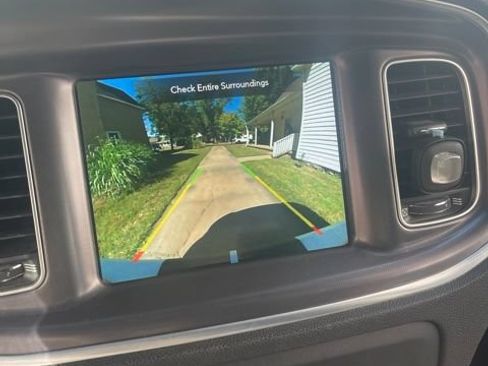Used 2020 Dodge Charger Scat Pack RWD image 8