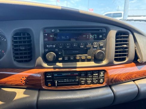 Used 2003 Buick Le Sabre Custom w/ Best Seller Package FWD image 16