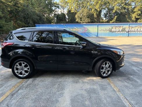 Used 2015 Ford Escape Titanium AWD/4WD image 4