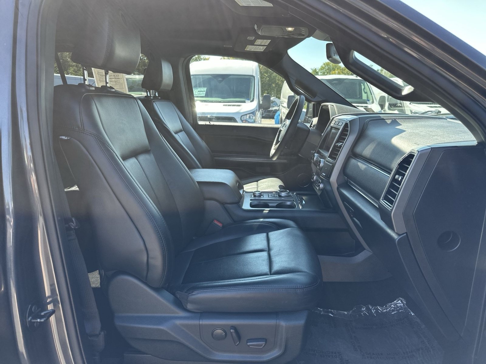 Used 2021 Ford Expedition XLT AWD/4WD image 30