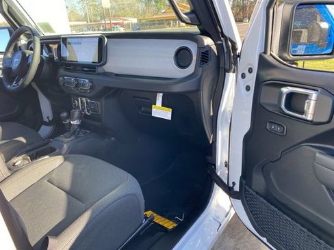 New 2026 Jeep Wrangler Unlimited Sport AWD/4WD image 19