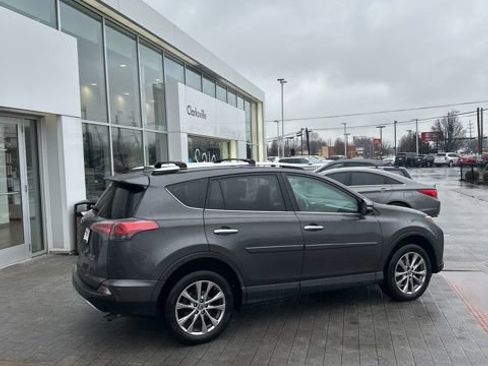 Used 2016 Toyota RAV4 Limited image 8