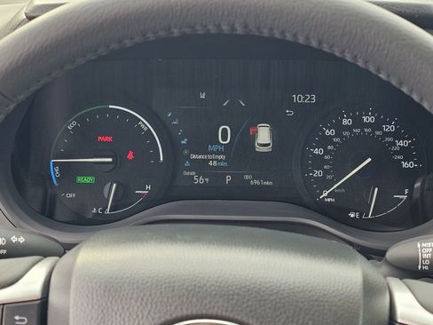 Used 2025 Toyota Sienna XLE image 20