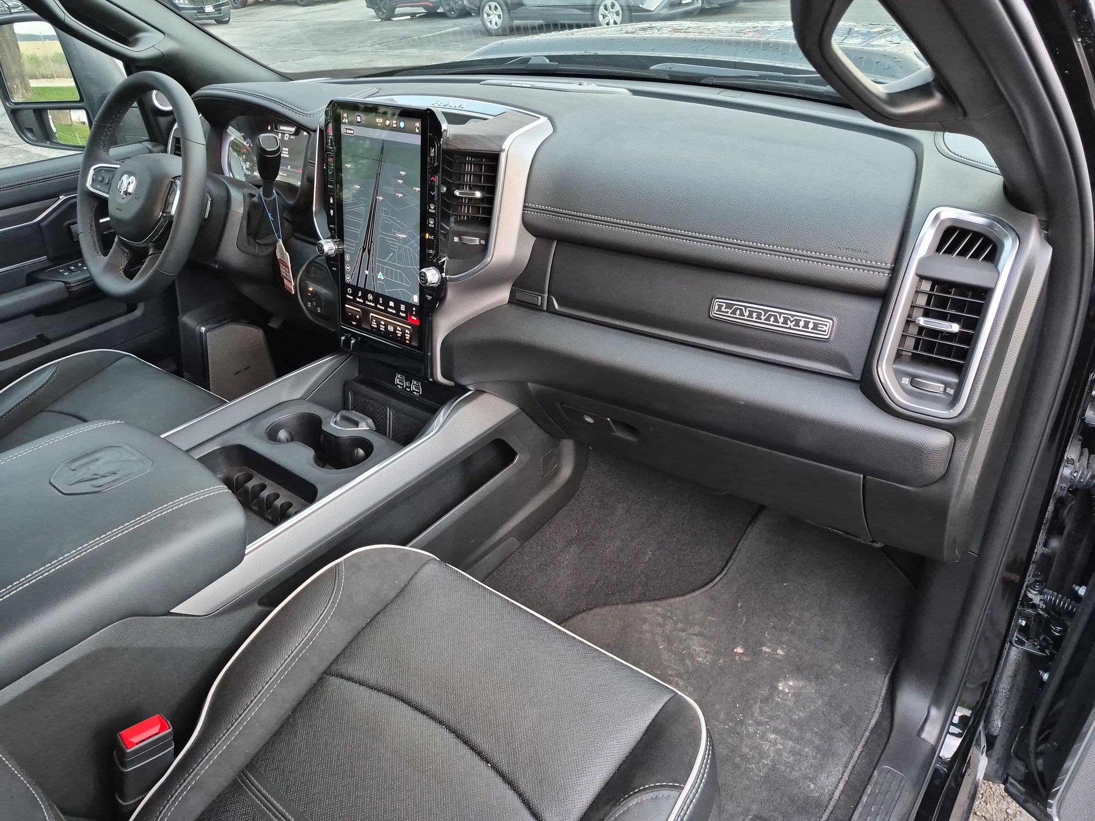 Used 2026 RAM 3500 Laramie AWD/4WD image 35
