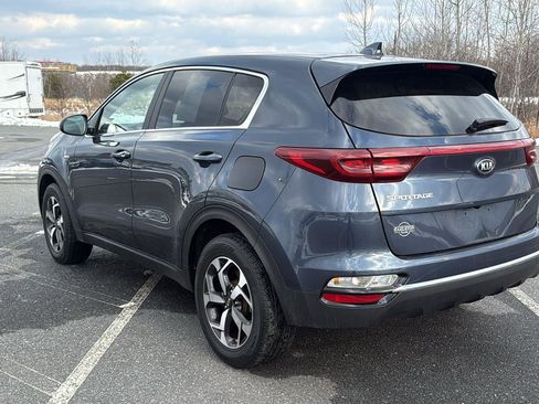Used 2022 Kia Sportage LX image 9