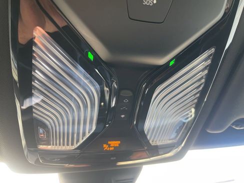 Used 2025 BMW 330i xDrive Sedan image 18