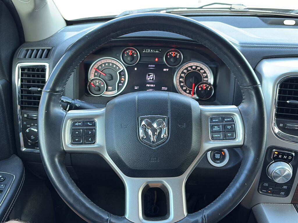 Used 2017 RAM 1500 Laramie w/ Convenience Group AWD/4WD image 10