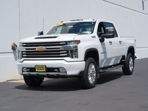 Certified 2022 Chevrolet Silverado 3500 High Country w/ Z71 Off-Road Package AWD/4WD image 7