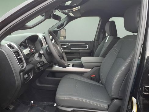 New 2026 RAM 2500 Big Horn AWD/4WD image 5