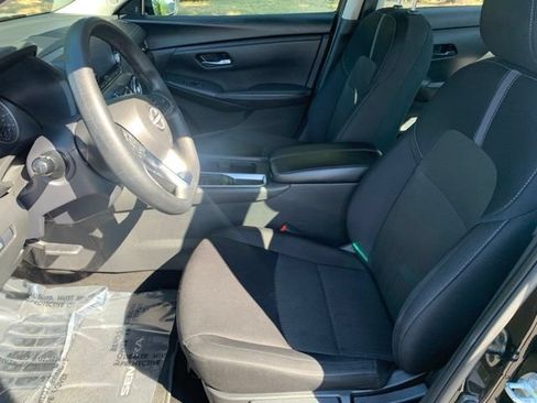 Used 2024 Nissan Sentra SV FWD image 10